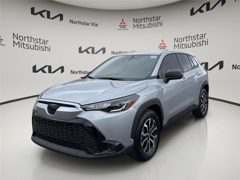 Used 2025 Toyota Corolla Cross AWD Hybrid image 1