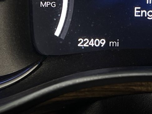 Used 2022 Chrysler Pacifica Pinnacle image 15