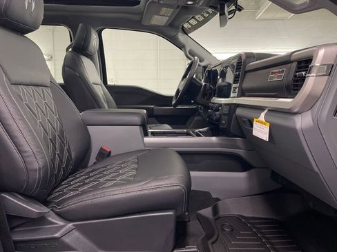 New 2026 Ford F250 XLT w/ XLT Premium Package AWD/4WD image 28