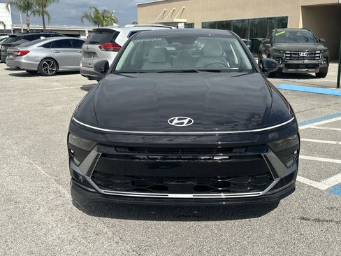 New 2026 Hyundai Sonata SE FWD image 3