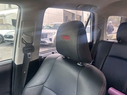 Used 2019 Toyota 4Runner TRD Off-Road Premium image 27