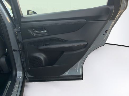Used 2024 Nissan Ariya AWD image 30