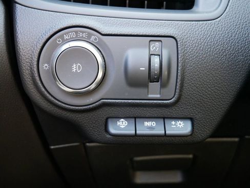 Used 2020 Buick Envision Premium w/ Driver Confidence Package AWD/4WD image 31