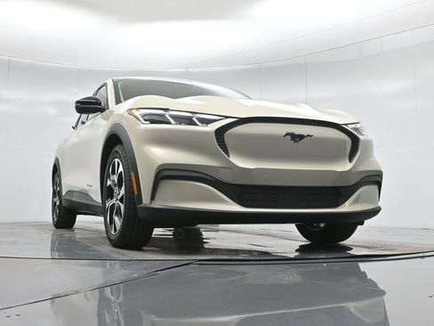 New 2026 Ford Mustang Mach-E Select image 43