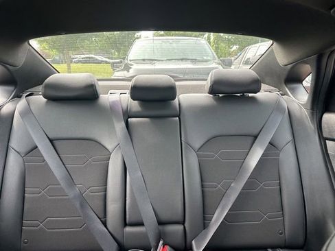Used 2022 Kia Forte GT-Line w/ GT-Line Premium Package FWD image 9