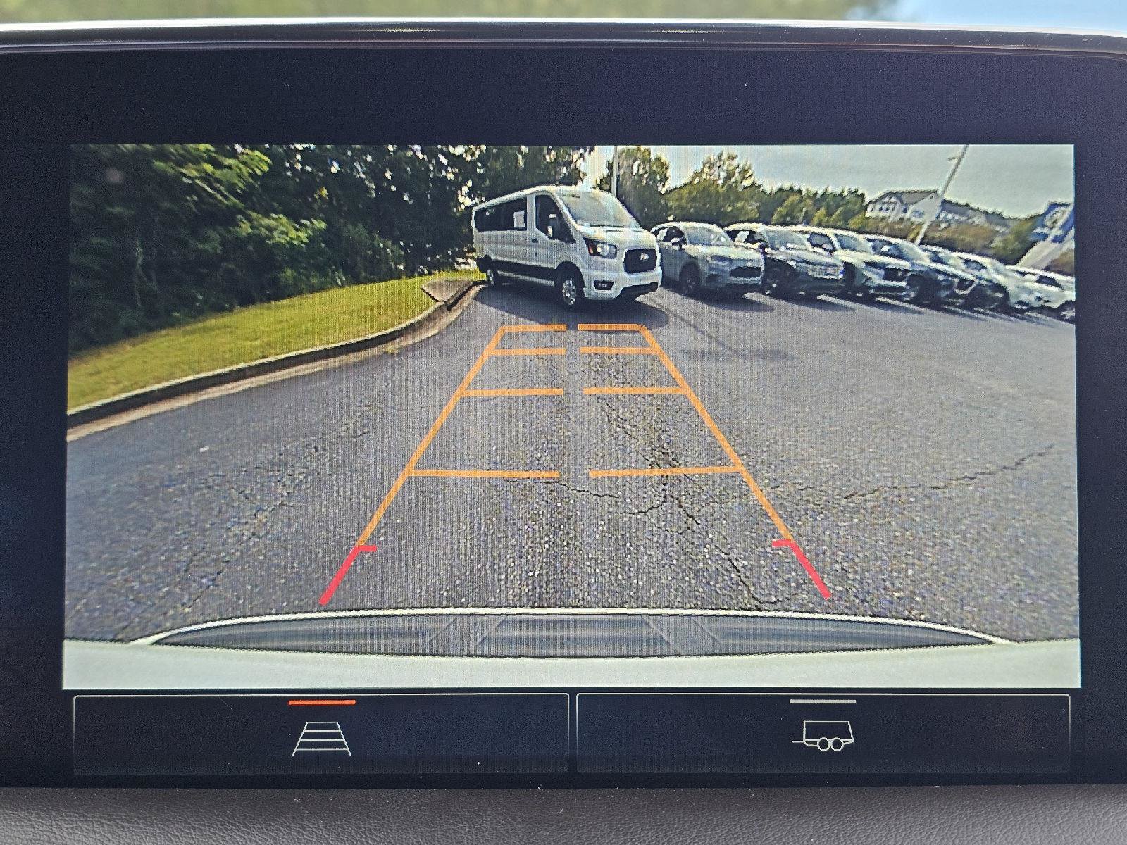 Used 2023 GMC Yukon SLT RWD image 30