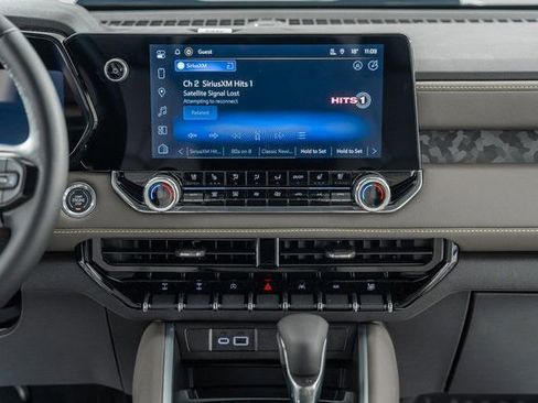 New 2026 Chevrolet Colorado ZR2 w/ Technology Package image 25