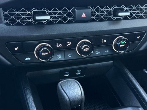 Used 2025 Honda Accord SE image 16