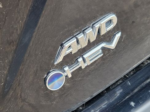 Used 2025 Toyota Camry XSE AWD/4WD image 8