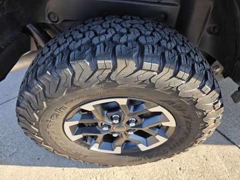 Used 2025 Jeep Wrangler Unlimited Rubicon 4xe w/ Convenience Group image 49