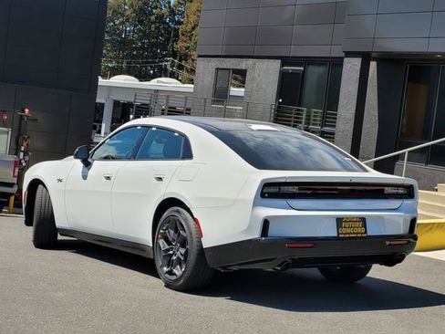 New 2026 Dodge Charger R/T image 5