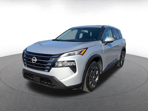 Used 2025 Nissan Rogue SV FWD image 7