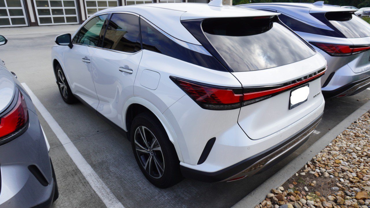 Used 2024 Lexus RX 350 FWD w/ Technology Package image 8