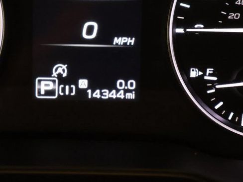 Certified 2024 Subaru Crosstrek 2.0i Premium AWD/4WD image 18