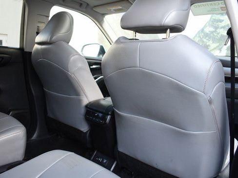 Certified 2023 Toyota Highlander Bronze Edition image 28