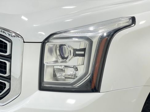 Used 2016 GMC Yukon SLE w/ HD Trailering Package AWD/4WD image 32