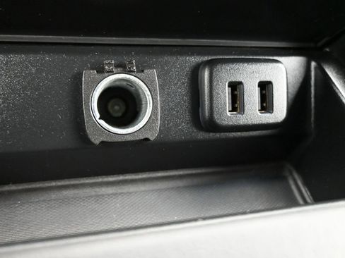 Used 2020 GMC Yukon XL Denali image 15