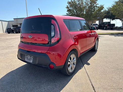 Used 2015 Kia Soul + w/ Primo Package FWD image 7