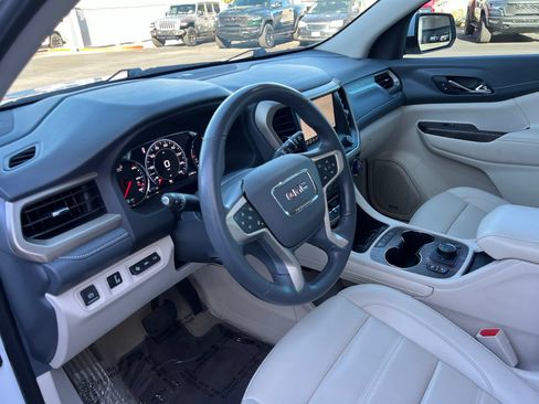 Used 2021 GMC Acadia Denali w/ Denali Technology Package FWD image 32