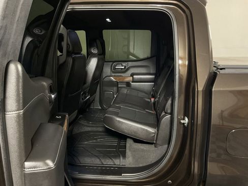 Used 2019 Chevrolet Silverado 1500 High Country w/ Technology Package AWD/4WD image 31