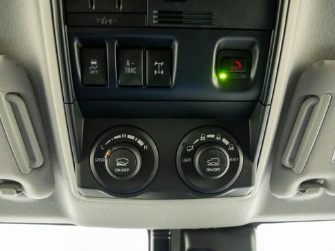 Used 2024 Toyota 4Runner TRD Off-Road Premium image 26