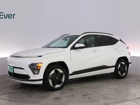Used 2025 Hyundai Kona SEL FWD image 18