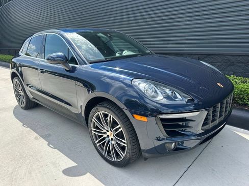 Certified 2018 Porsche Macan S AWD/4WD image 12