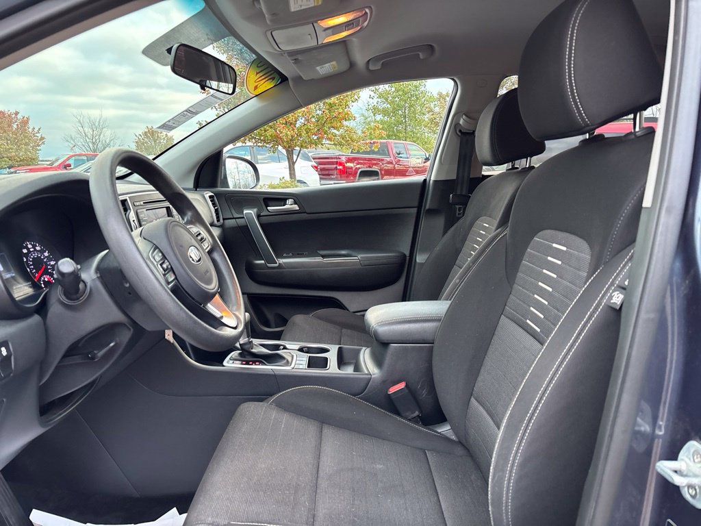 Used 2018 Kia Sportage LX AWD/4WD image 11