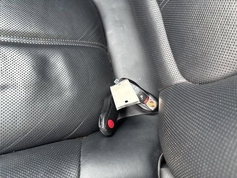 Used 2014 Porsche Cayenne image 27