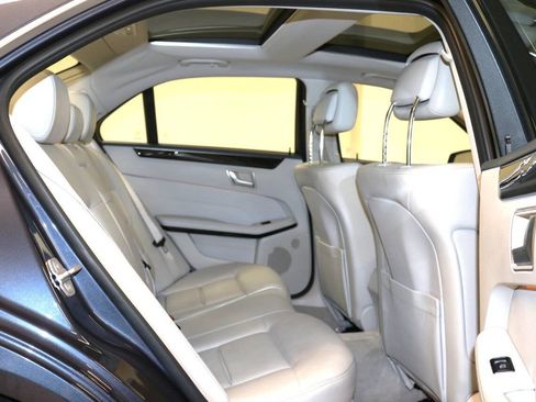 Used 2015 Mercedes-Benz E 350 Sedan image 19