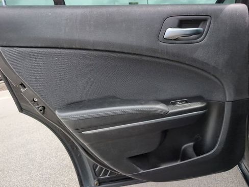 Used 2015 Dodge Charger SE w/ Sport Appearance Group RWD image 30