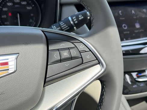 New 2026 Cadillac XT5 Premium Luxury image 34