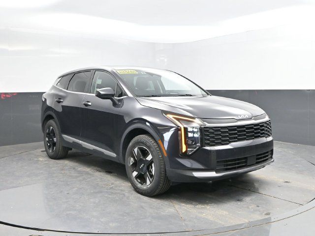 Used 2026 Kia Sportage LX AWD/4WD image 4