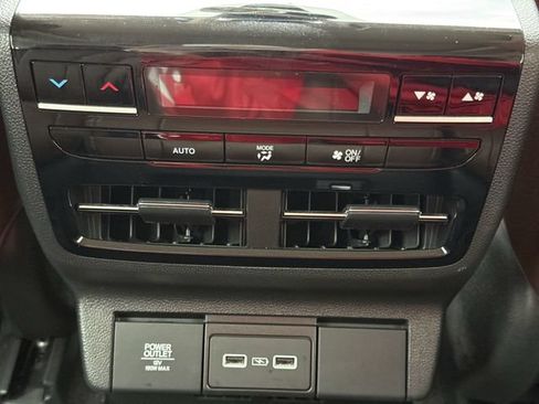 Used 2024 Acura MDX FWD w/ Technology Package image 31