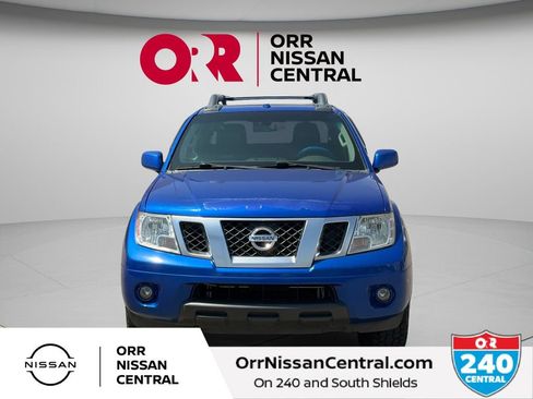 Used 2015 Nissan Frontier PRO-4X w/ Pro-4x Luxury Package AWD/4WD image 2