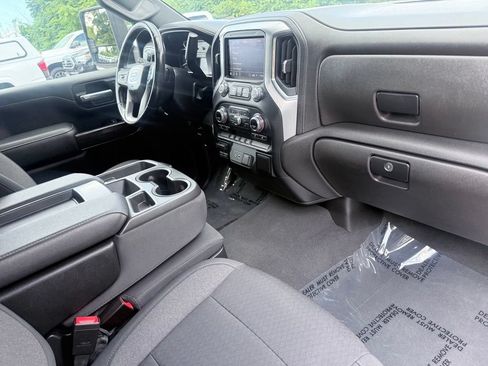 Used 2022 GMC Sierra 2500 SLE w/ X31 Off-Road Package AWD/4WD image 23