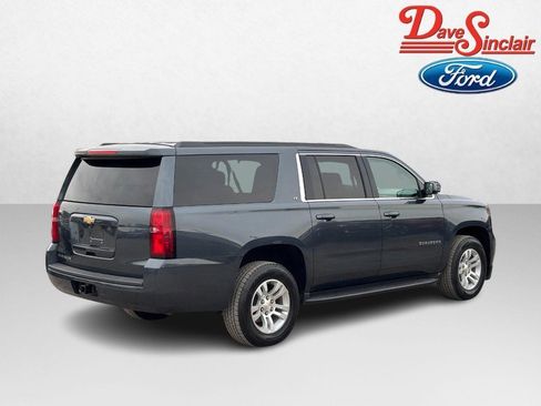 Used 2019 Chevrolet Suburban LT image 7
