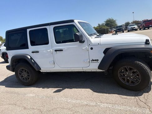 Used 2024 Jeep Wrangler Unlimited Sport AWD/4WD image 5