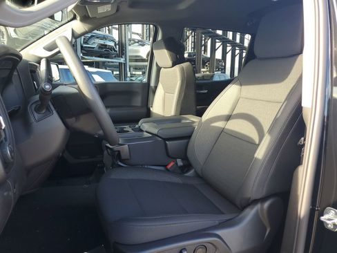 New 2026 Chevrolet Silverado 1500 Custom Trail Boss w/ LPO, Dark Essentials Package AWD/4WD image 17