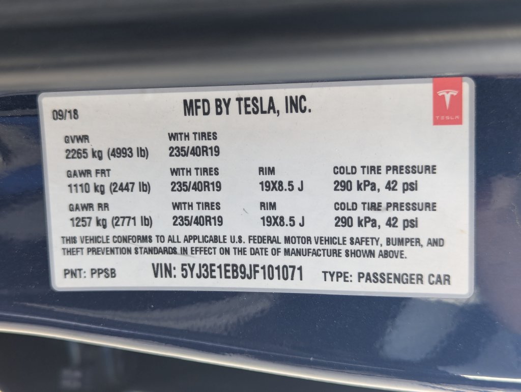Used 2018 Tesla Model 3 AWD/4WD image 34