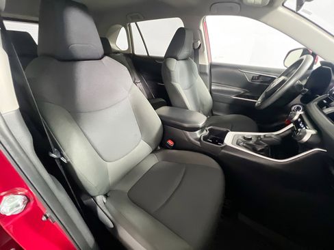 Used 2024 Toyota RAV4 LE image 30