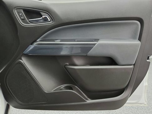 Used 2021 Chevrolet Colorado Z71 AWD/4WD image 27