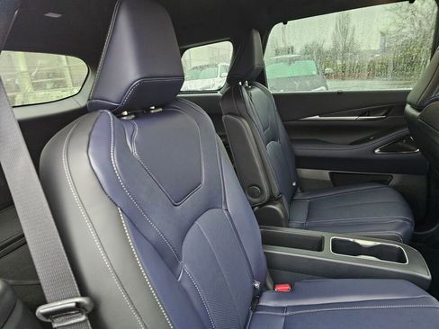 New 2026 INFINITI QX60 Sport image 16