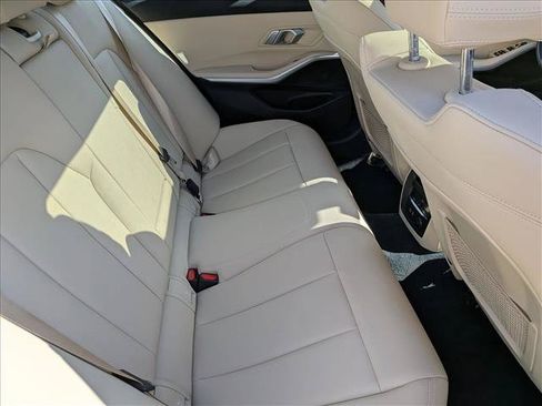 Used 2020 BMW 330i Sedan w/ Convenience Package RWD image 19