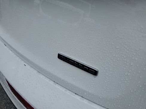 Used 2024 Audi Q5 Premium image 10