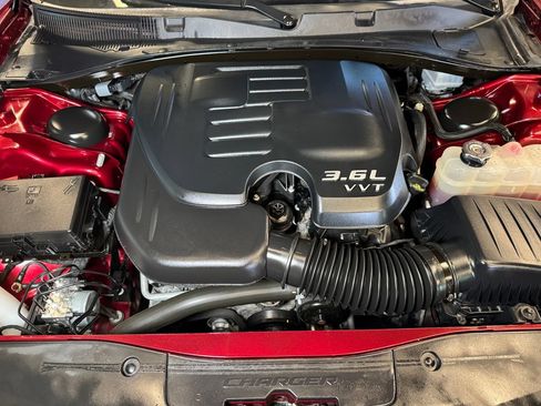 Used 2023 Dodge Charger SXT w/ Blacktop Package RWD image 23