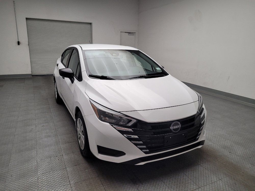 Used 2025 Nissan Versa S w/ Trunk Package FWD image 14