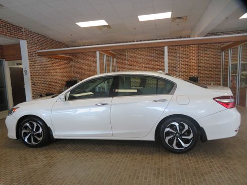 Used 2016 Honda Accord EX-L image 81
