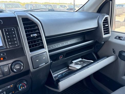 Used 2022 Ford F250 XL w/ Power Equipment Group AWD/4WD image 39
