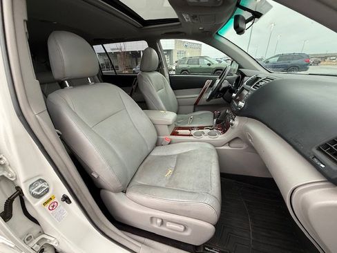 Used 2011 Toyota Highlander Limited image 52